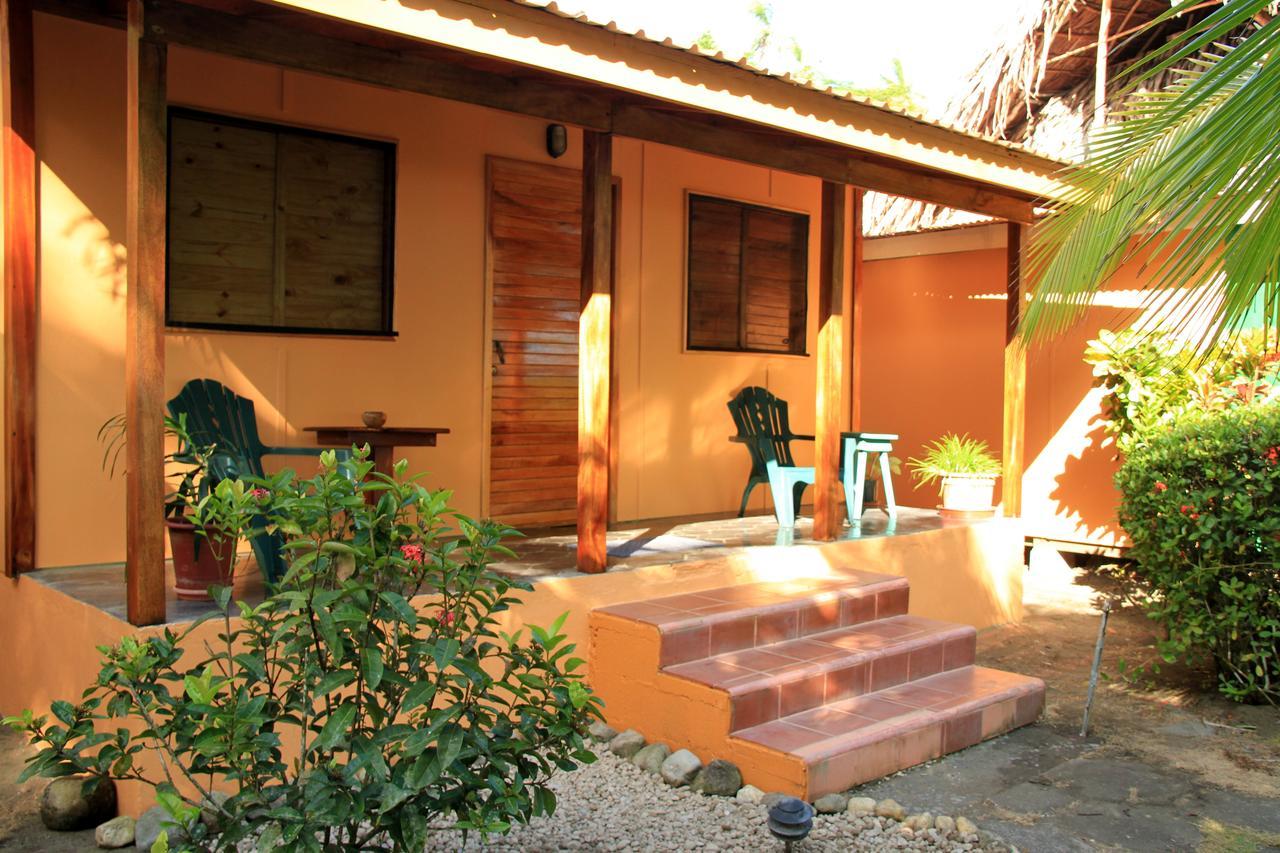 Cabinas Sol Y Mar Zancudo Exterior foto